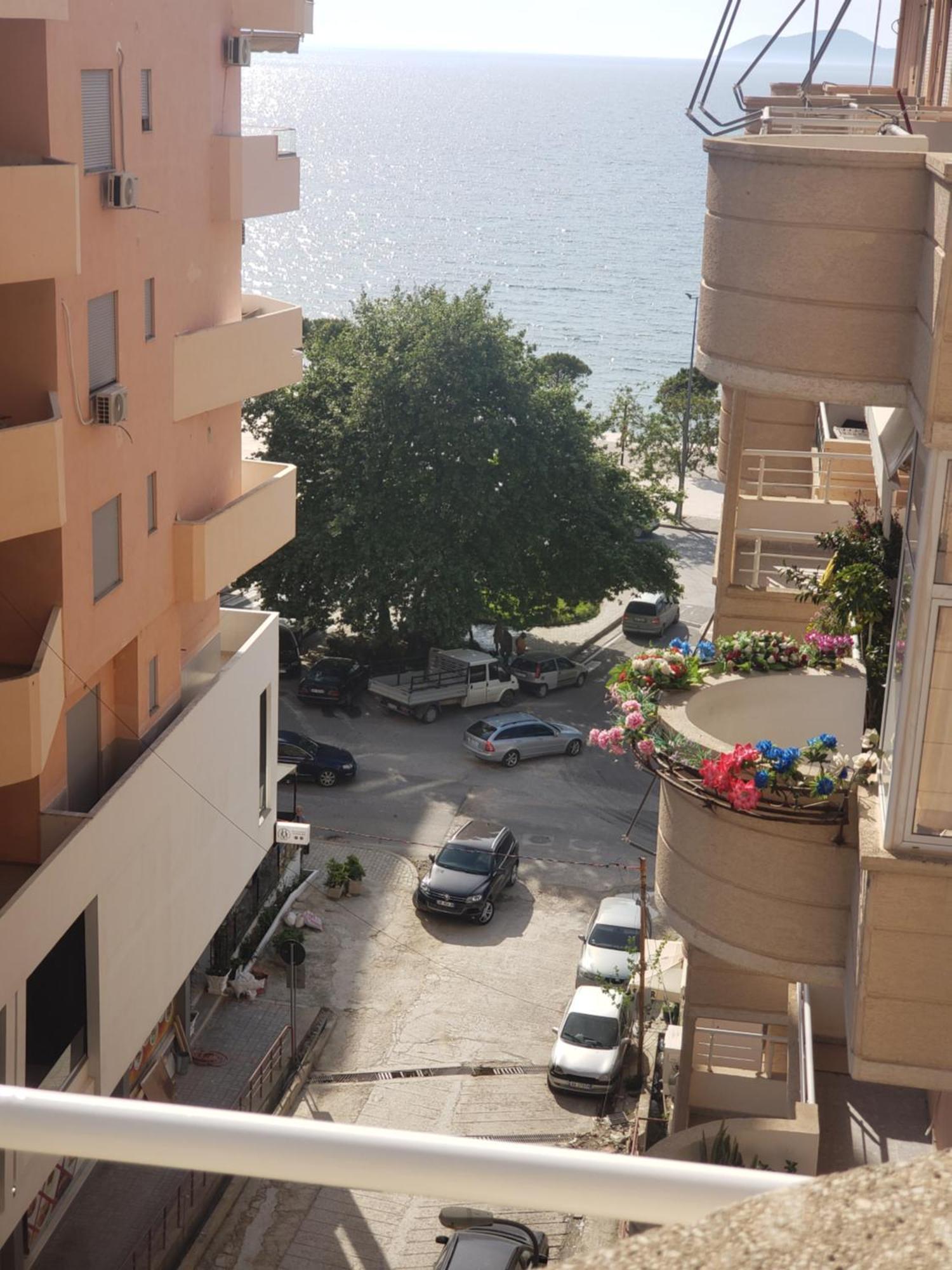 Leilighet Albzani Sea View